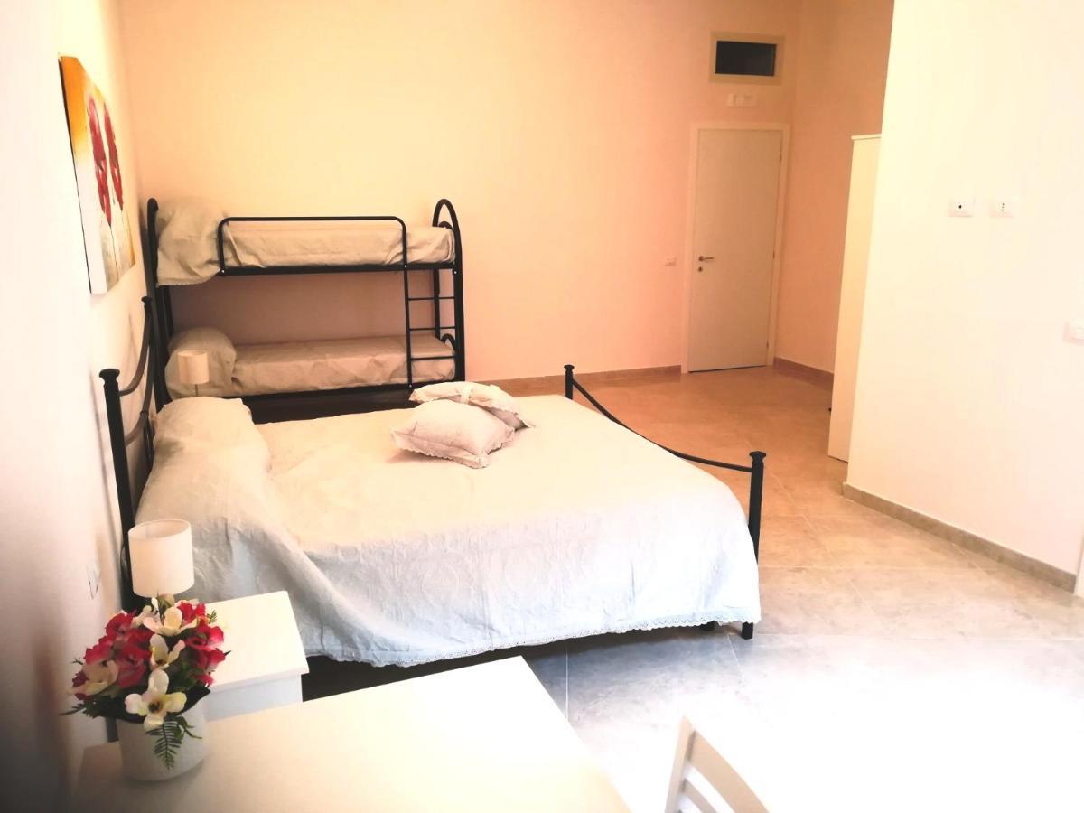 ナポリ Domusrealstella Bed & Breakfast エクステリア 写真